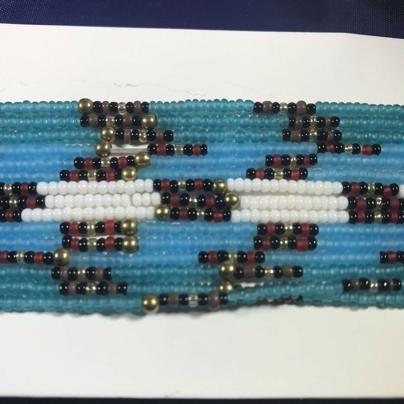 Neiman Marcus Exclusive Beaded Bracelet Brand New Retail $79.00 - Picture 2 of 3